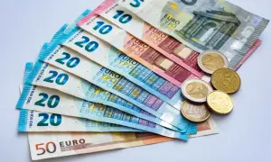 Euro w Bułgarii 2026: Jak płacić i nie przepłacić na wakacjach?